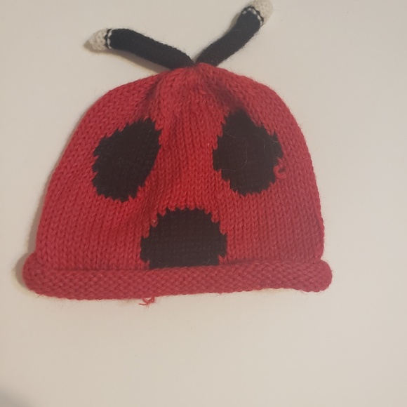 Alpaca Lady bug cap for infant or small child - Picture 5 of 5